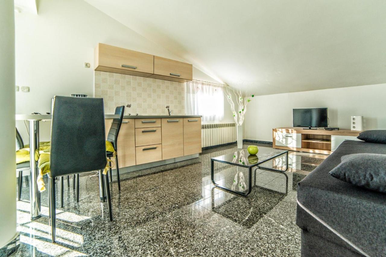 Apartments Ori Pula Ngoại thất bức ảnh