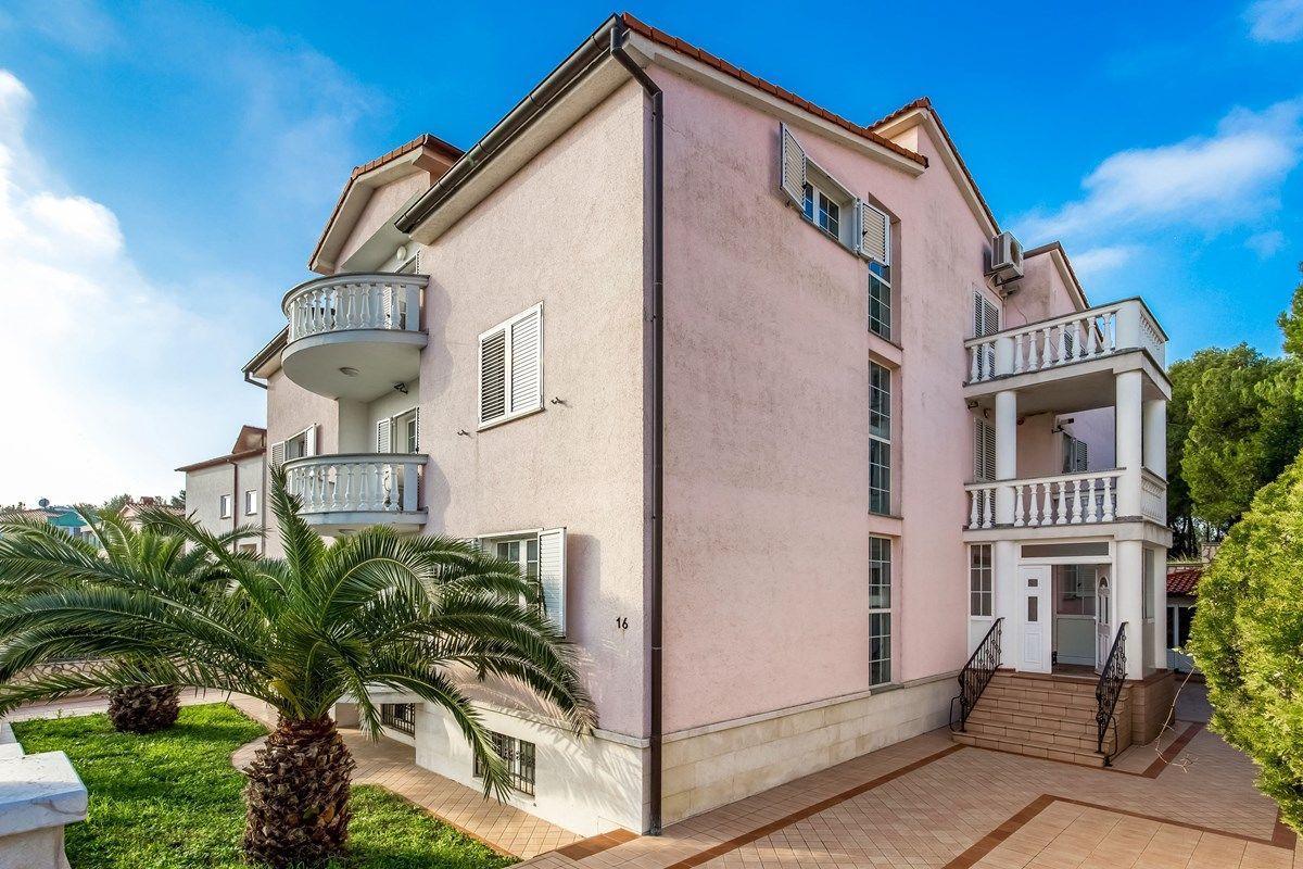 Apartments Ori Pula Ngoại thất bức ảnh